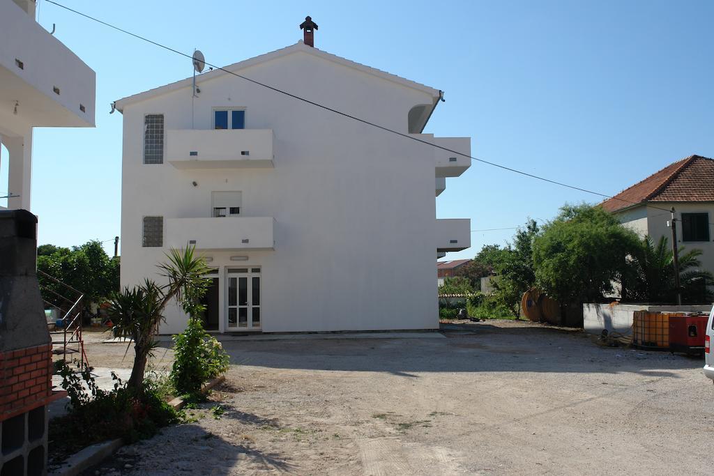 Apartments Lavanda Туран Екстериор снимка