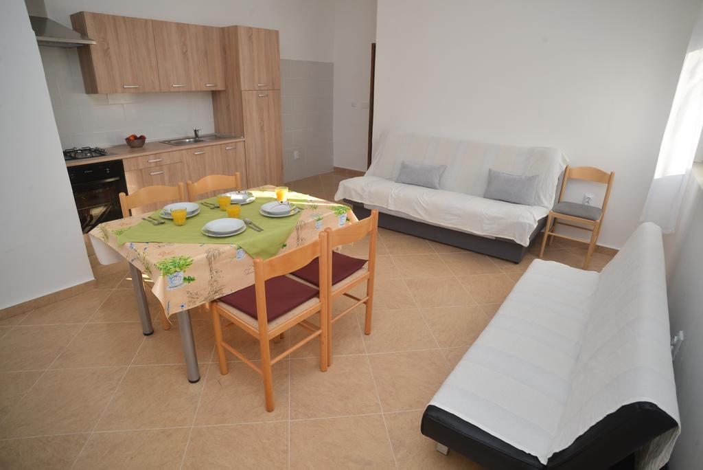 Apartments Lavanda Туран Екстериор снимка