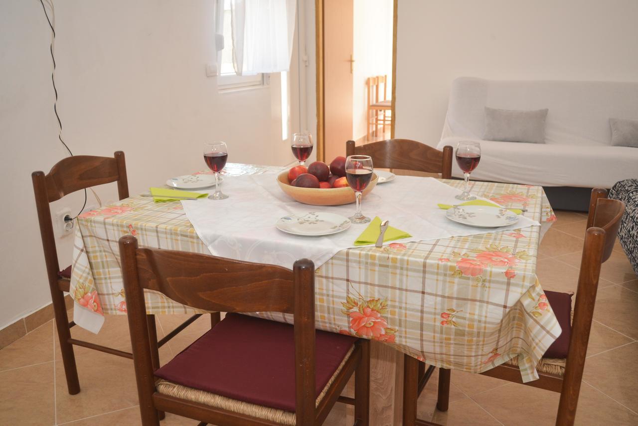 Apartments Lavanda Туран Екстериор снимка