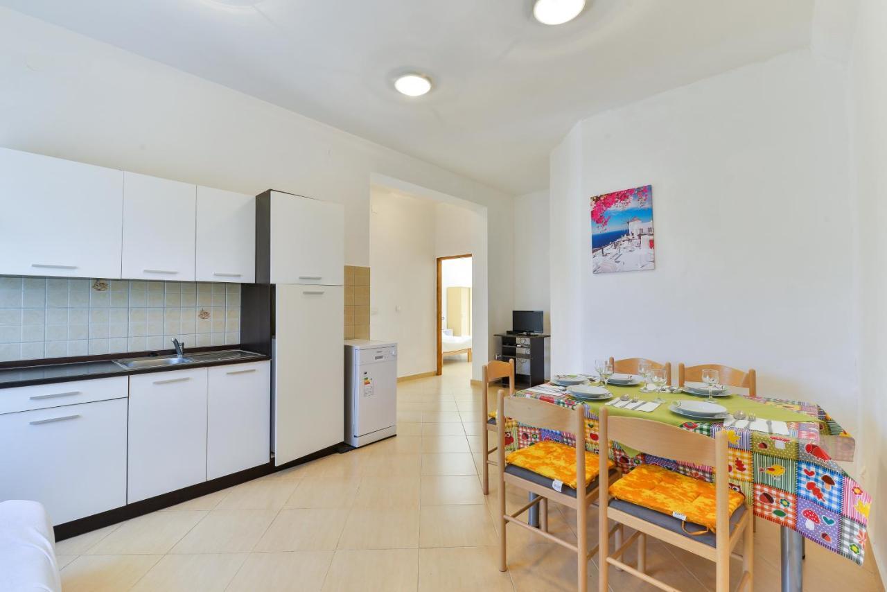 Apartments Lavanda Туран Екстериор снимка