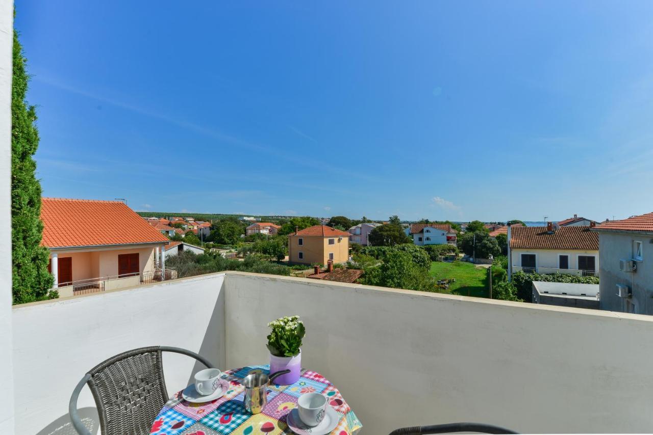 Apartments Lavanda Туран Екстериор снимка