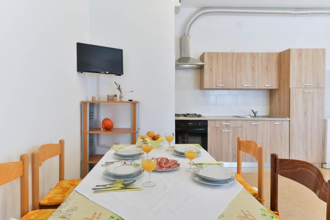 Apartments Lavanda Туран Екстериор снимка